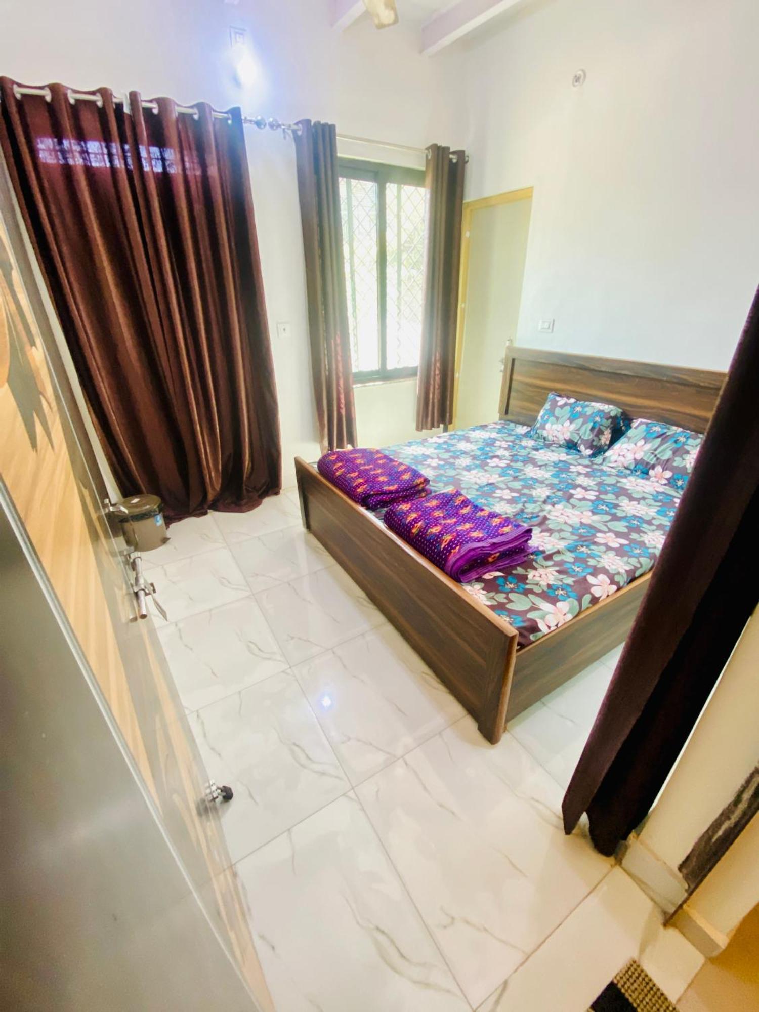 Nirupam Sadan Homestay Vrindāvan エクステリア 写真